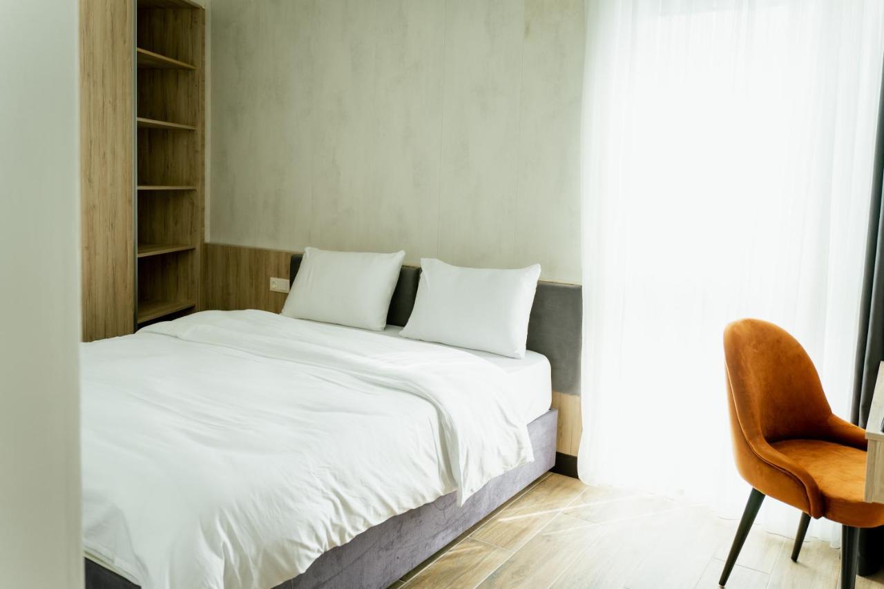 Lamede Self Check-In Hotel Bécsújhely Kültér fotó